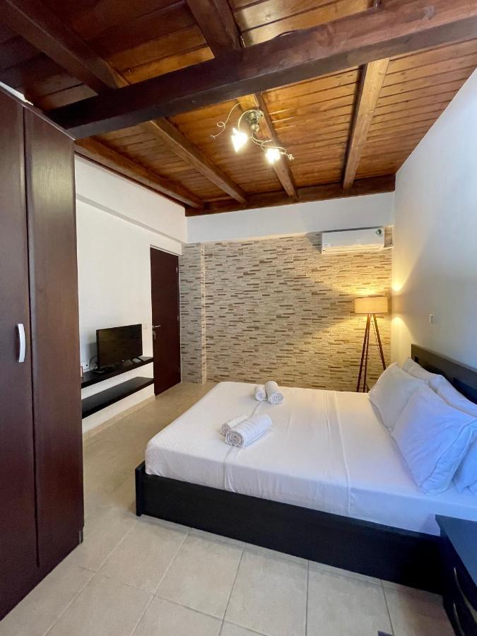 Villa Summer Breeze Никиана Екстериор снимка