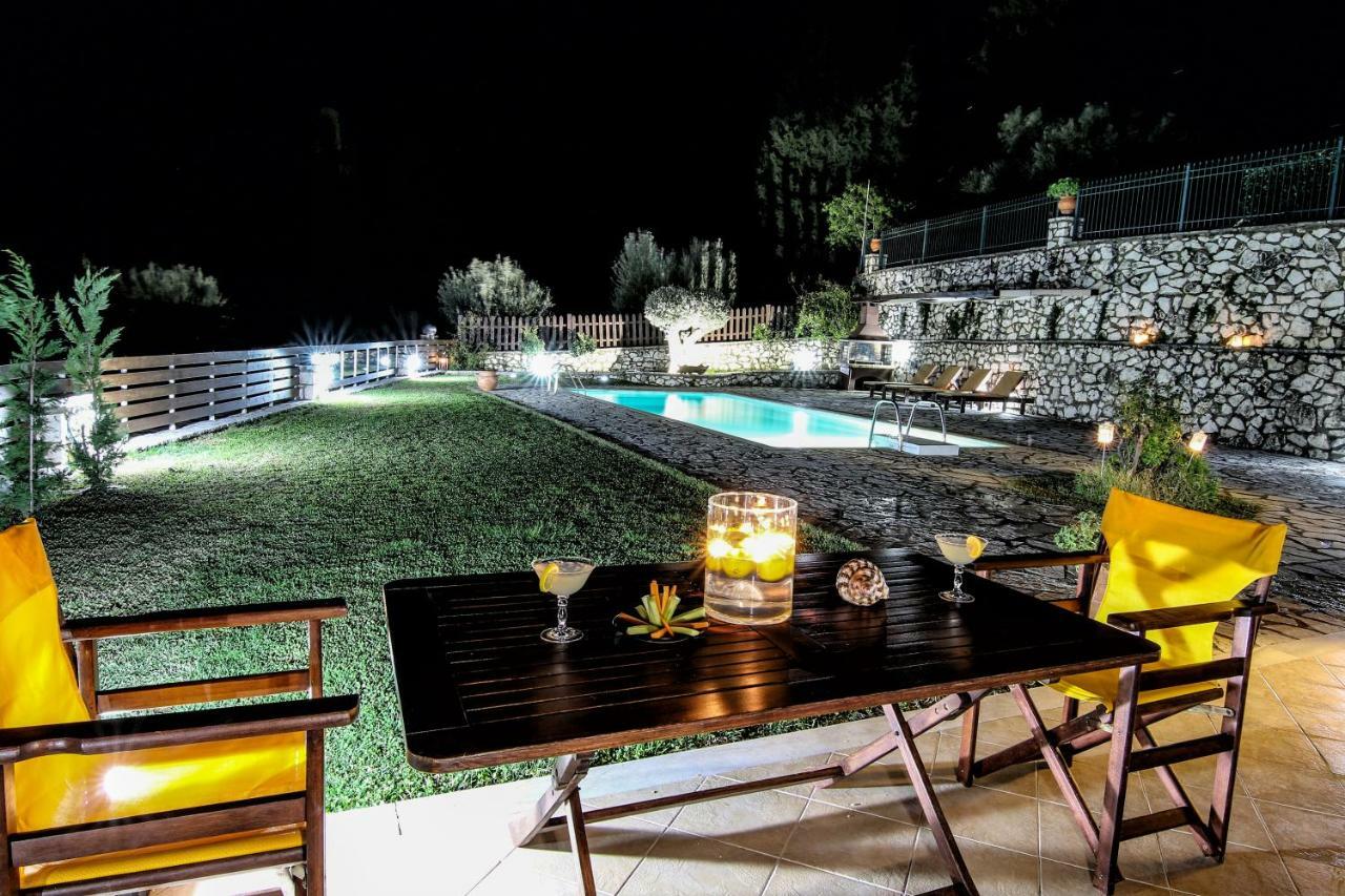Villa Summer Breeze Никиана Екстериор снимка
